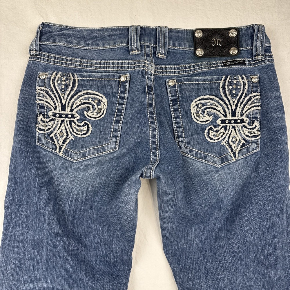 Miss Me  JEANS WOMENS 30/30 Boot Fleur De Lis‎ Rhinestone Medium Wash